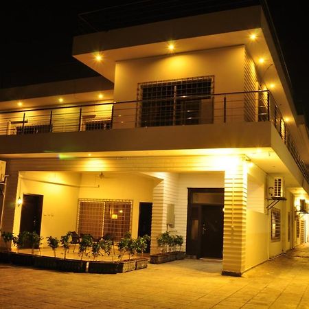 Reina Boutique Hotel - G6/3 Islamabad Luaran gambar