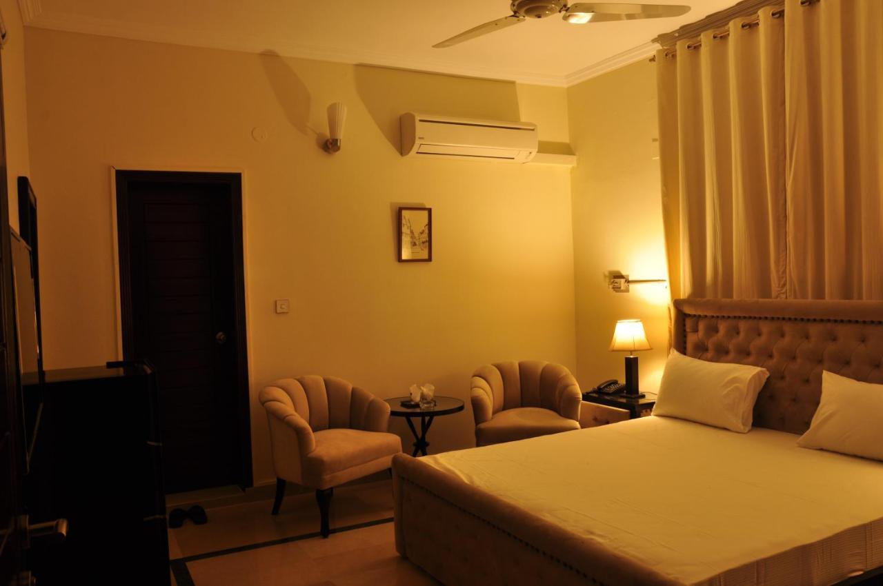 Reina Boutique Hotel - G6/3 Islamabad Luaran gambar