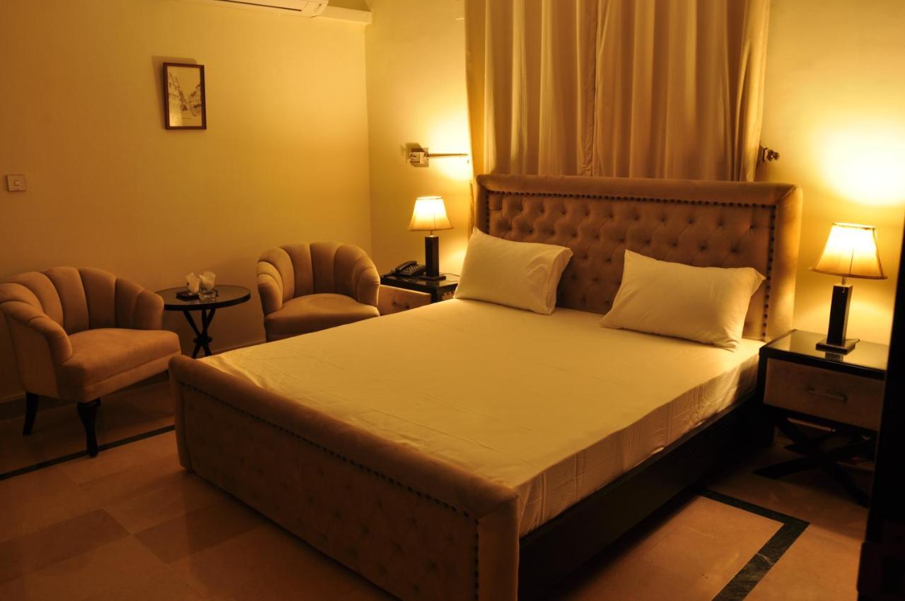 Reina Boutique Hotel - G6/3 Islamabad Luaran gambar