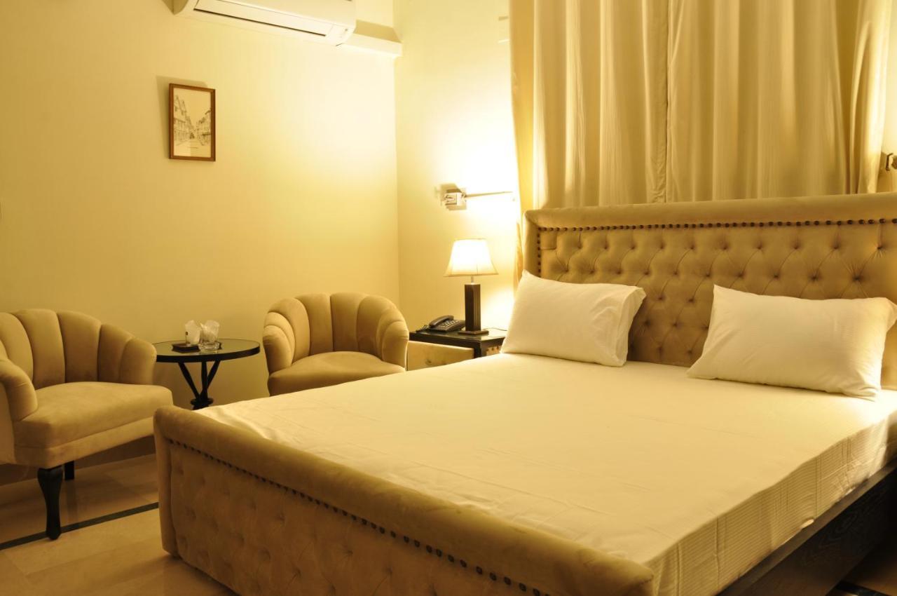 Reina Boutique Hotel - G6/3 Islamabad Luaran gambar